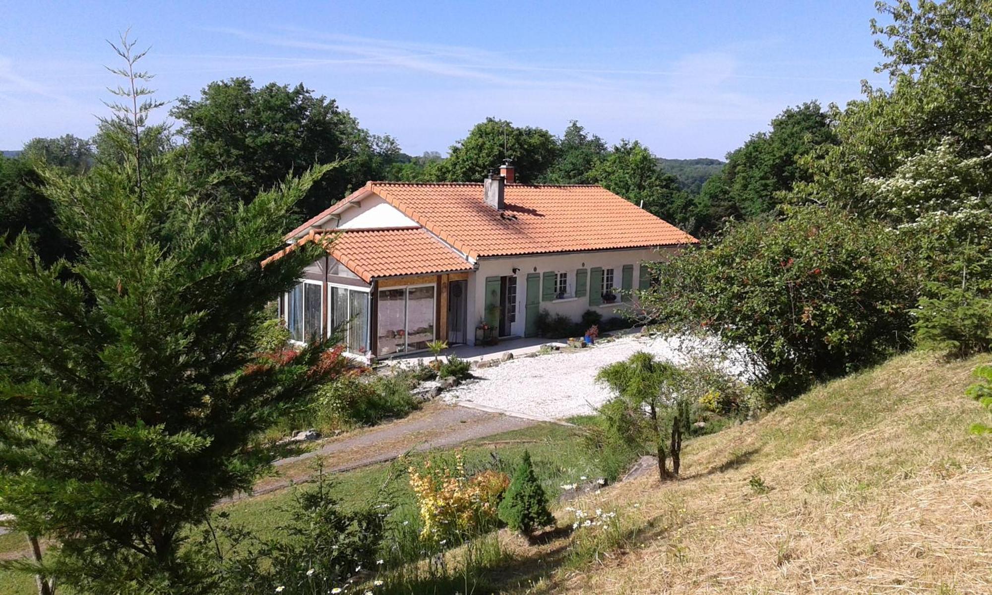 Ryokan Lankana Exideuil-sur-Vienne Exterior foto